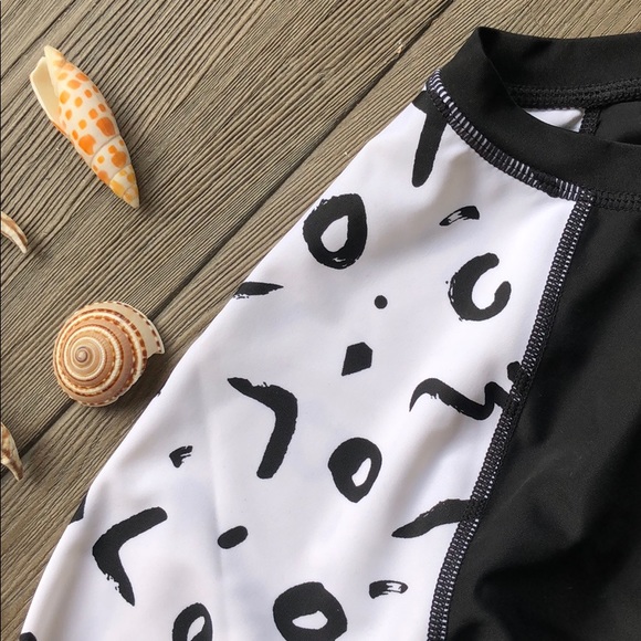 🌻☀️VOLCOM RASH GURAD☀️🌻 - Picture 5 of 7